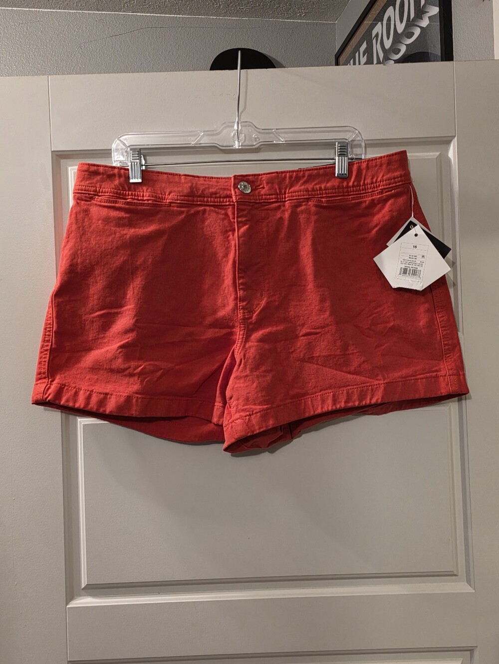 Women’s Red Casual High-Rise Fitted Smart Shorts - Size 16 Ava & Viv